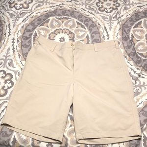 Under Armour golf shorts